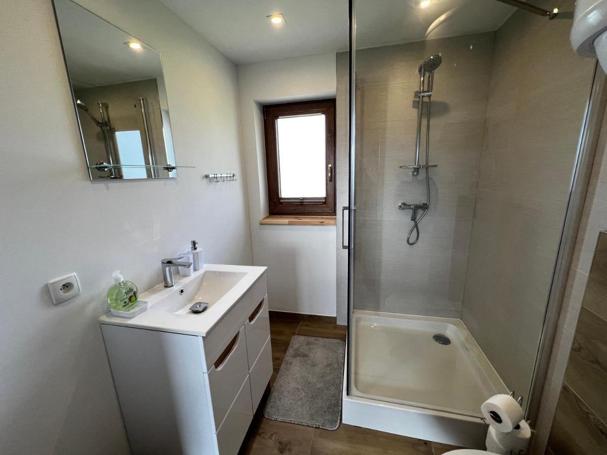 Styry Pory Roku Appartement Groń Buitenkant foto