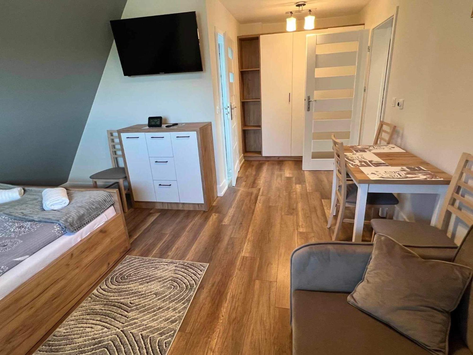 Styry Pory Roku Appartement Groń Buitenkant foto