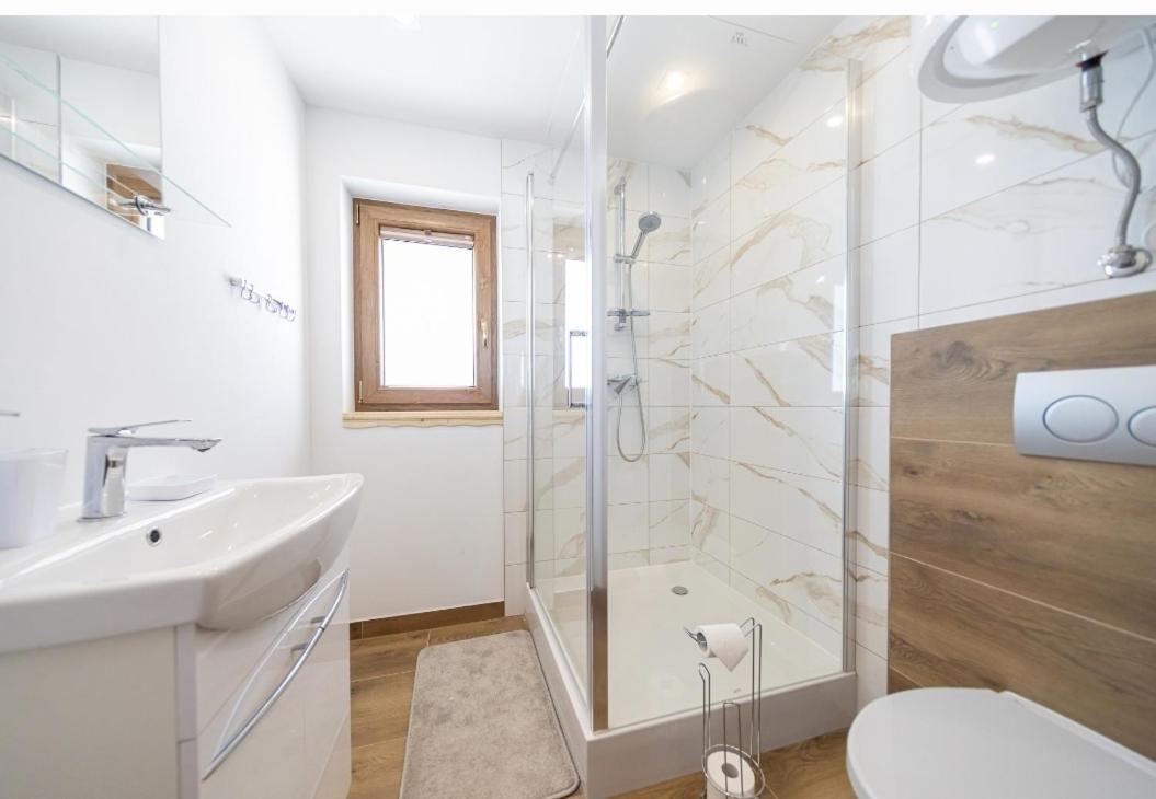 Styry Pory Roku Appartement Groń Buitenkant foto