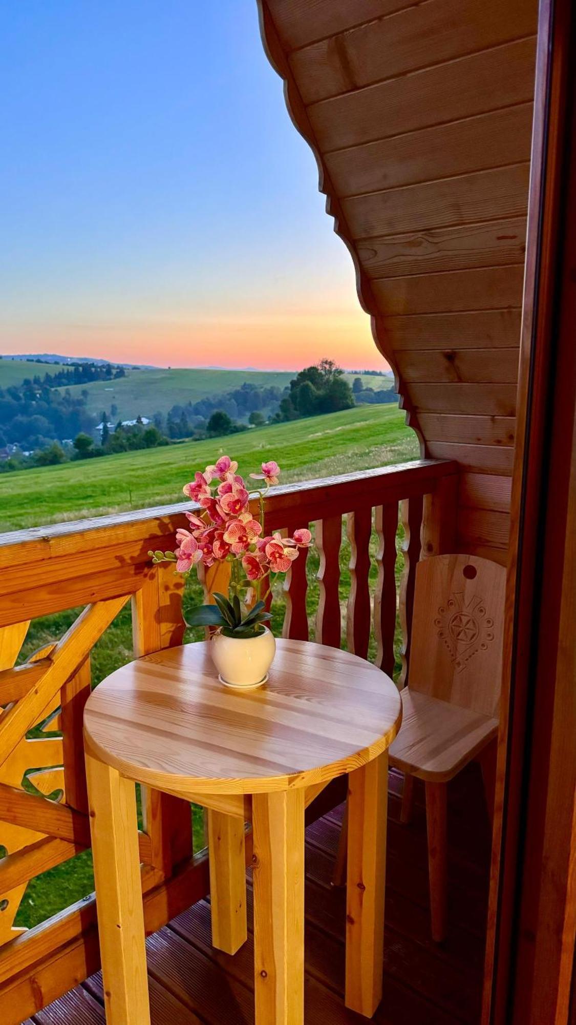 Styry Pory Roku Appartement Groń Buitenkant foto